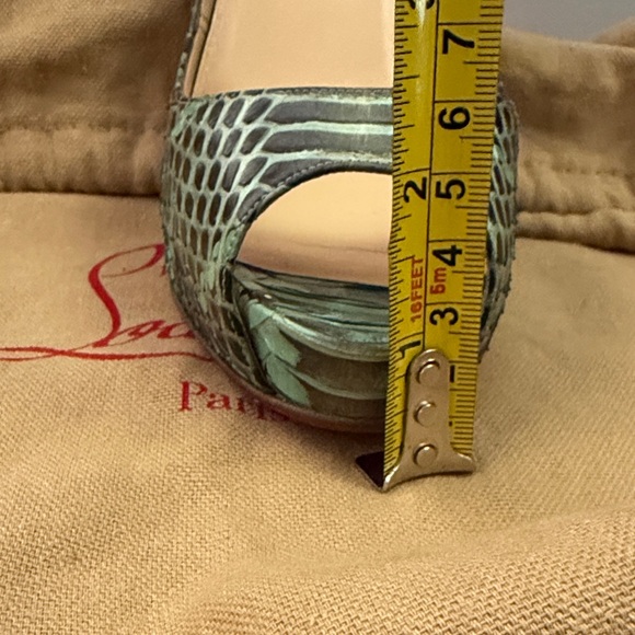 Christian Louboutin Bianca Python Peep Toe Platform Pumps Green Red Sole 39 - Picture 16 of 17